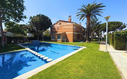 Exterior view of Single-family semi-detached for sale in Cambrils  with Air Conditioner, Heating and Terrace