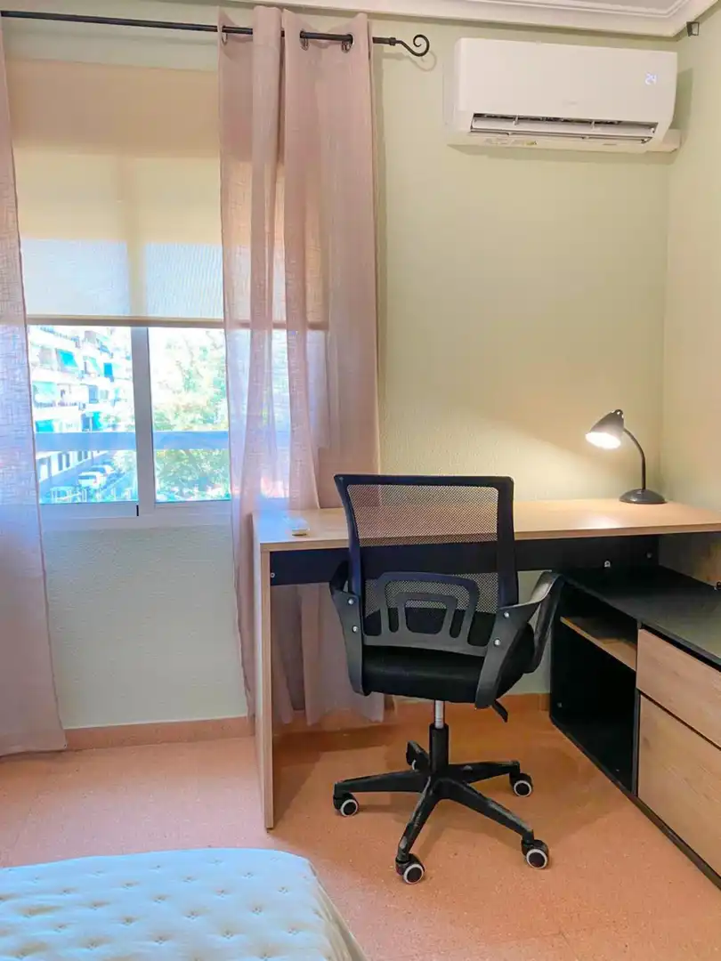 Bedroom of Apartments for share in Norte