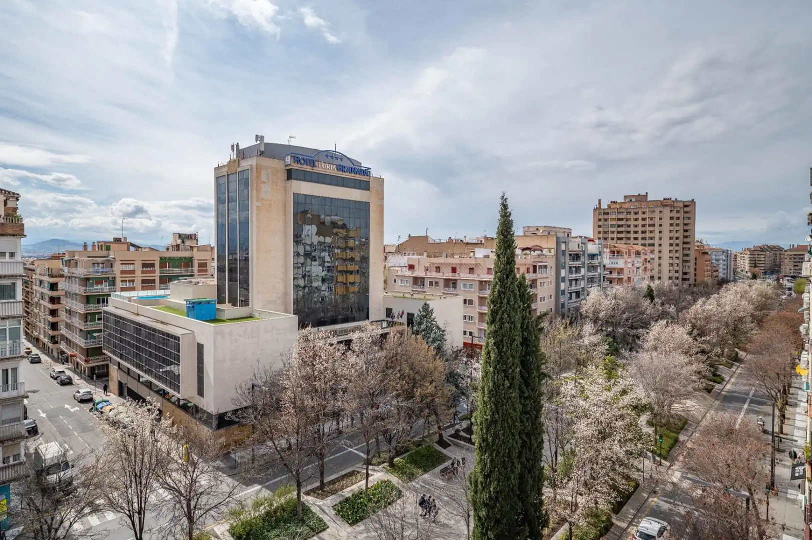 Vista exterior de Piso en venta en Granada con Terraza, Trastero y Balcón