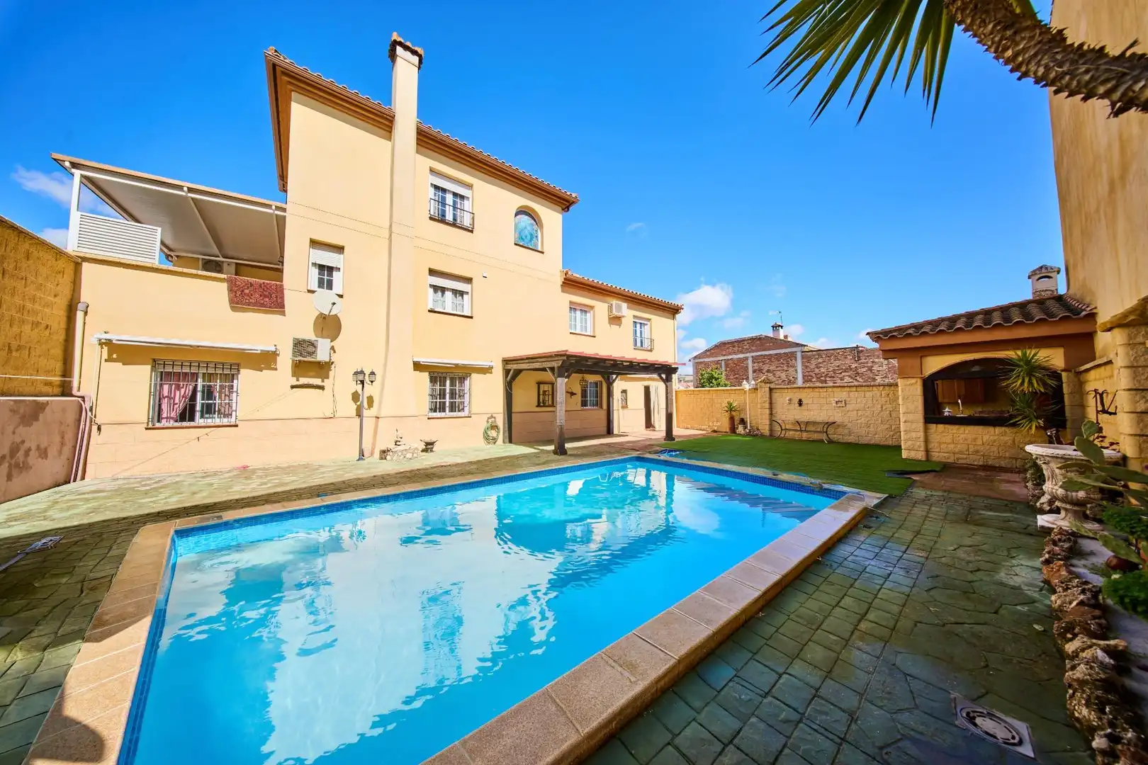 Detached house for sale in Calle SAN JORGE