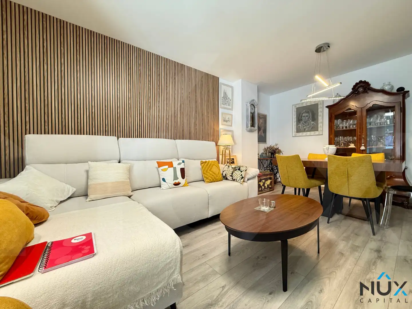 Sala d'estar de Pis en venda en Paterna amb Aire condicionat, Calefacció i Parquet