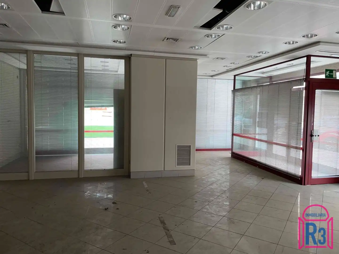 Local comercial en venda a Puentecilla, imagen 4