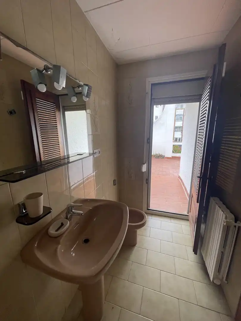 Bathroom of Houses for sale in Girona  with Terrace