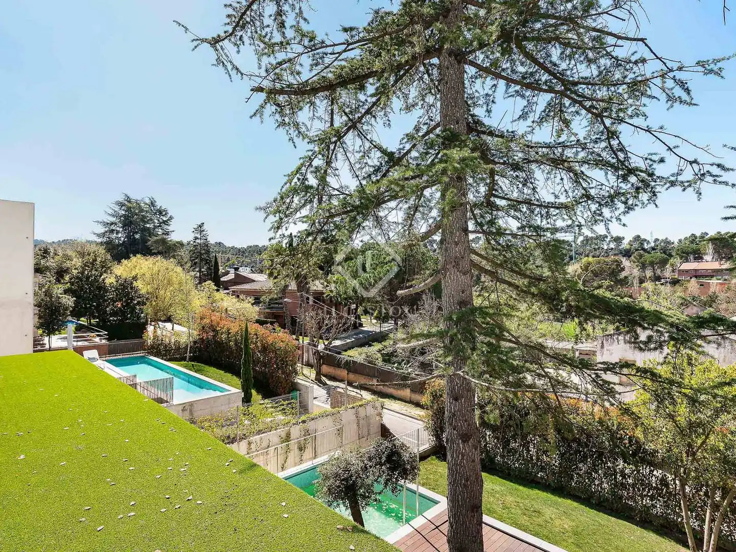 Jardí de Casa o xalet en venda en Sant Cugat del Vallès amb Aire condicionat, Calefacció i Jardí privat