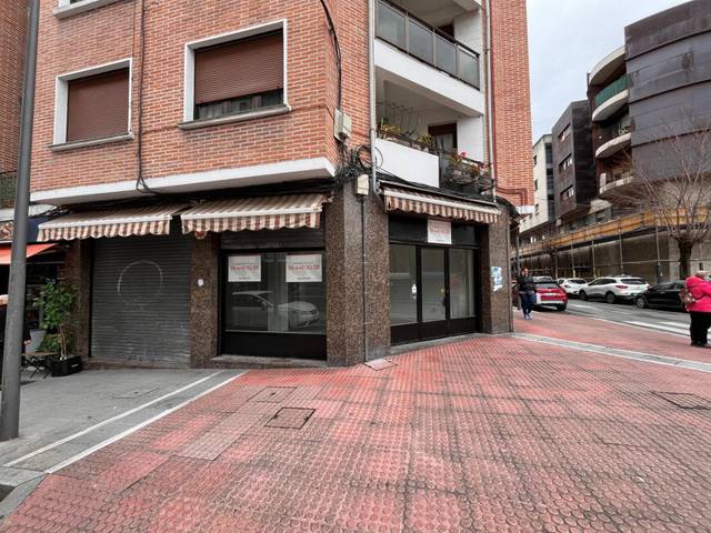 Local comercial en Alquiler en Centro - Ariz - Uribarri