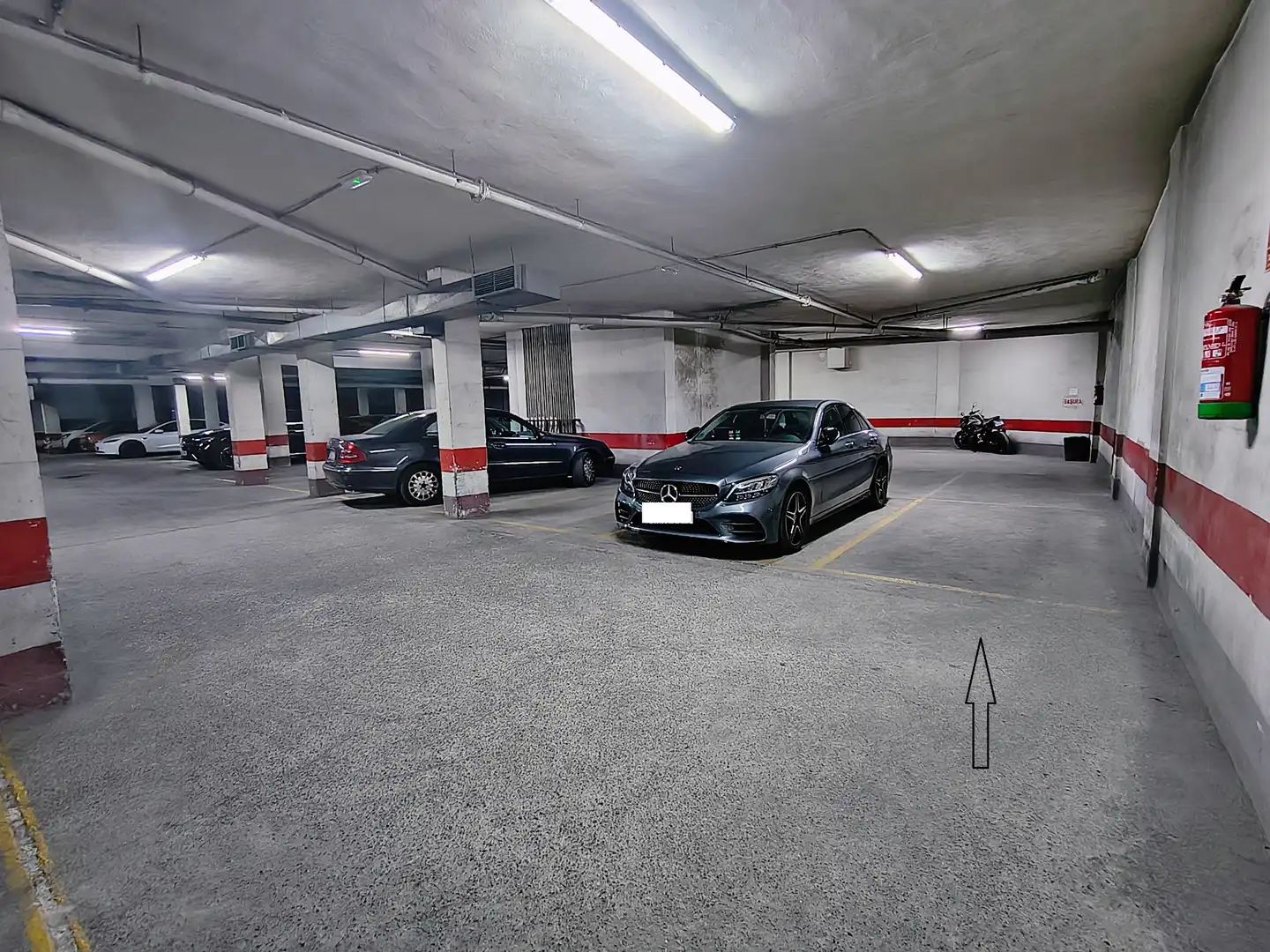 Parkplatz von Wohnung zum Verkauf in Alicante / Alacant mit Klimaanlage, Terrasse und Möbliert