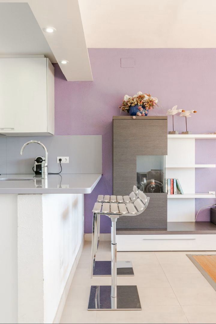 Cuina de Pis de lloguer en Begur amb Aire condicionat, Moblat i TV