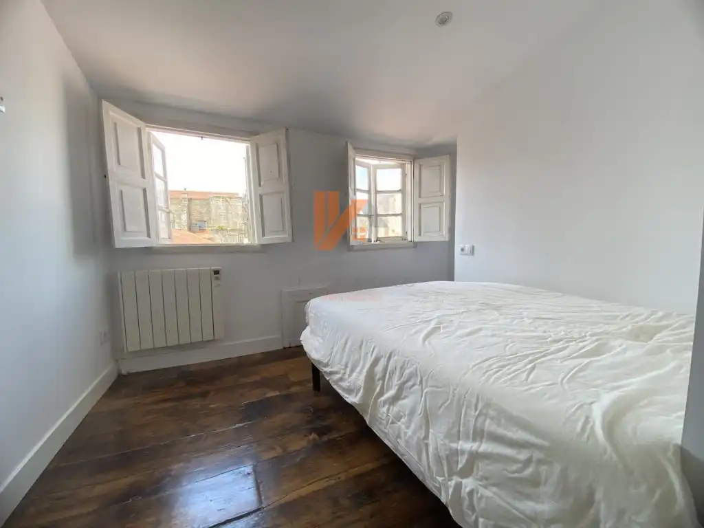 Schlafzimmer von Loft zur Miete in Santiago de Compostela  mit Möbliert