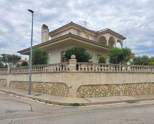 Vista exterior de Casa o xalet en venda en Breda amb Aire condicionat i Terrassa