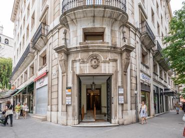 Oficina amb ascensor de lloguer a Calle CALVO SOTELO 16