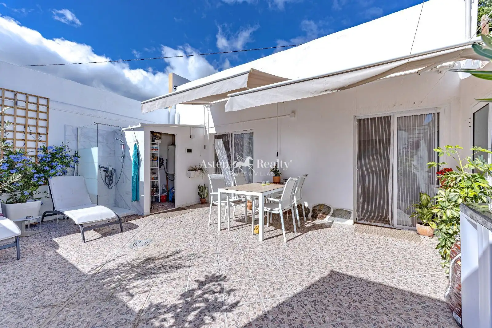 Vista exterior de Casa o chalet en venta en Centro