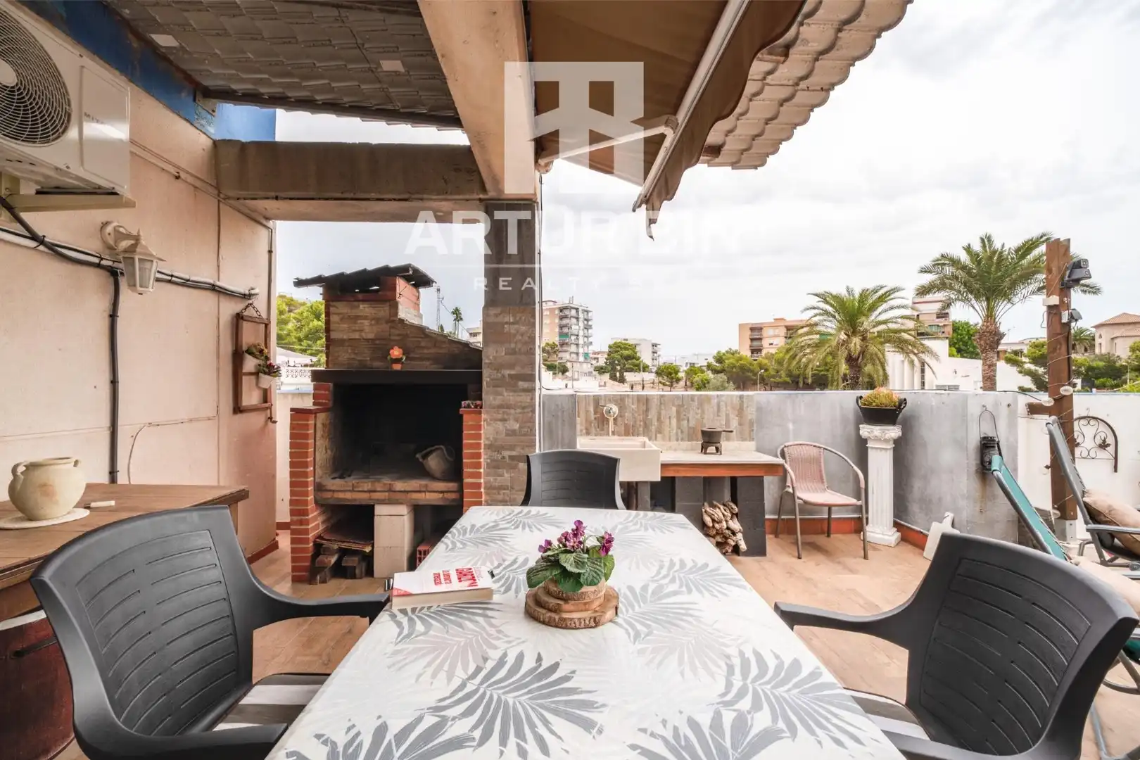 Attic for sale in El Faro