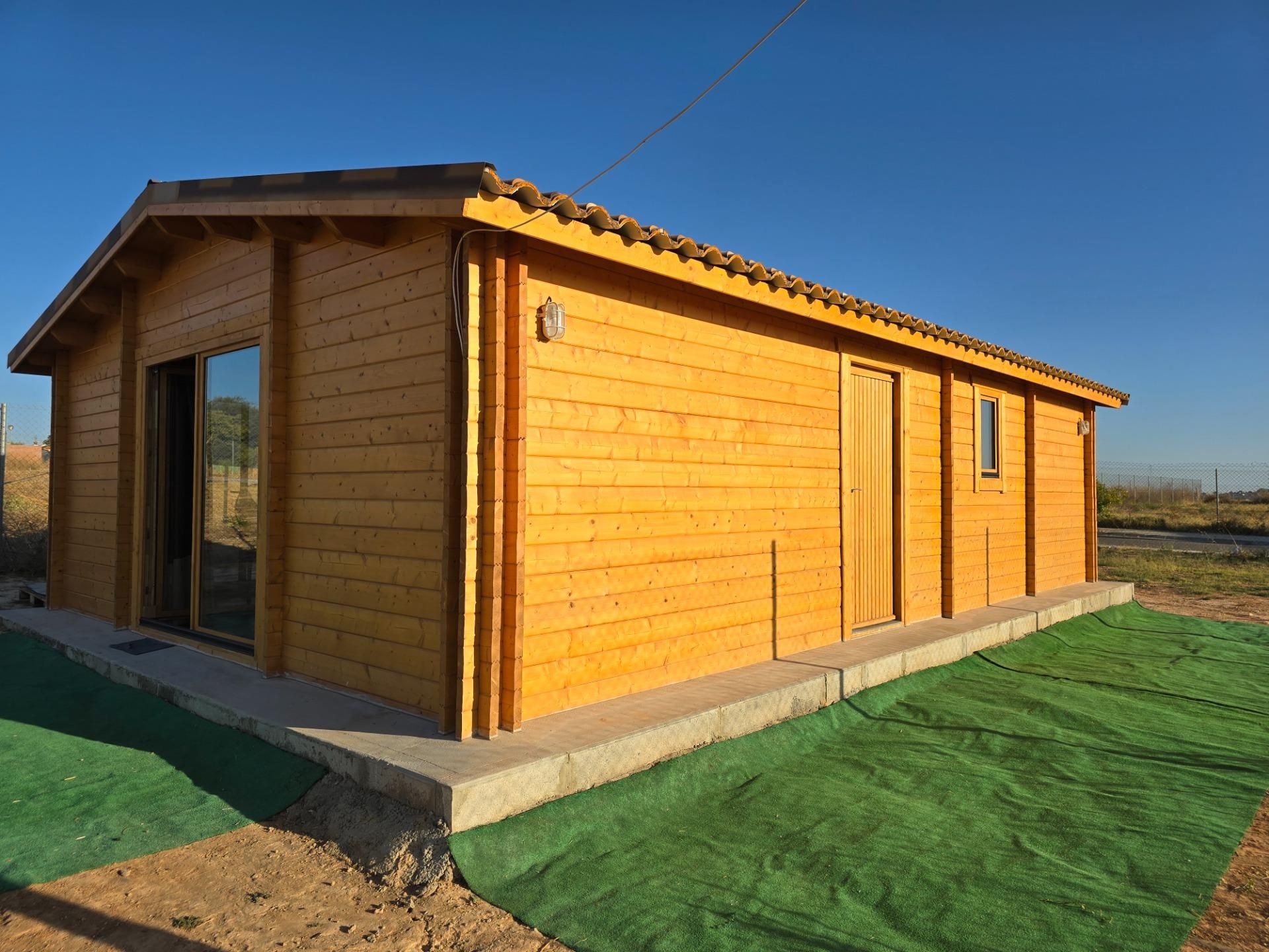 Exterior view of House or chalet for sale in Palomares del Río  with Private garden