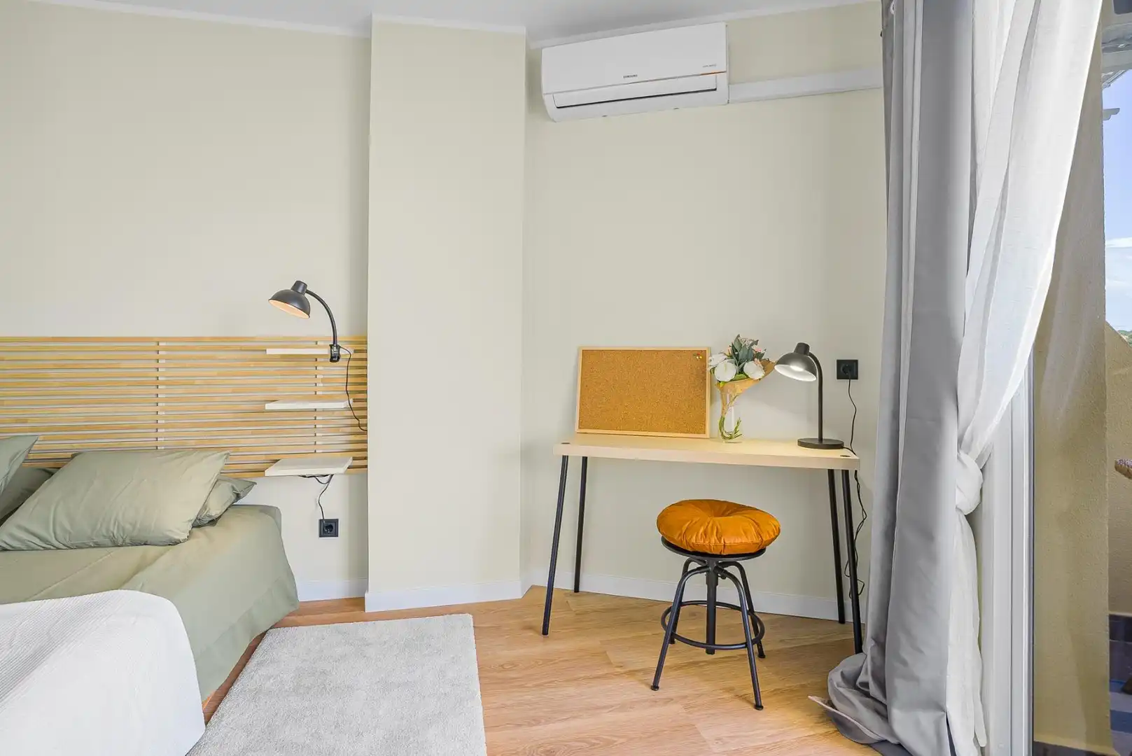 Bedroom of Flat for sale in Torremolinos  with Air Conditioner, Private garden and Terrace