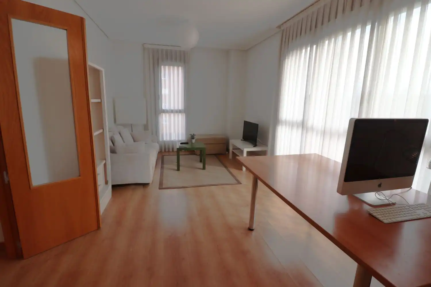 Sala de estar de Piso de alquiler en Vitoria - Gasteiz con Calefacción, Terraza y Trastero