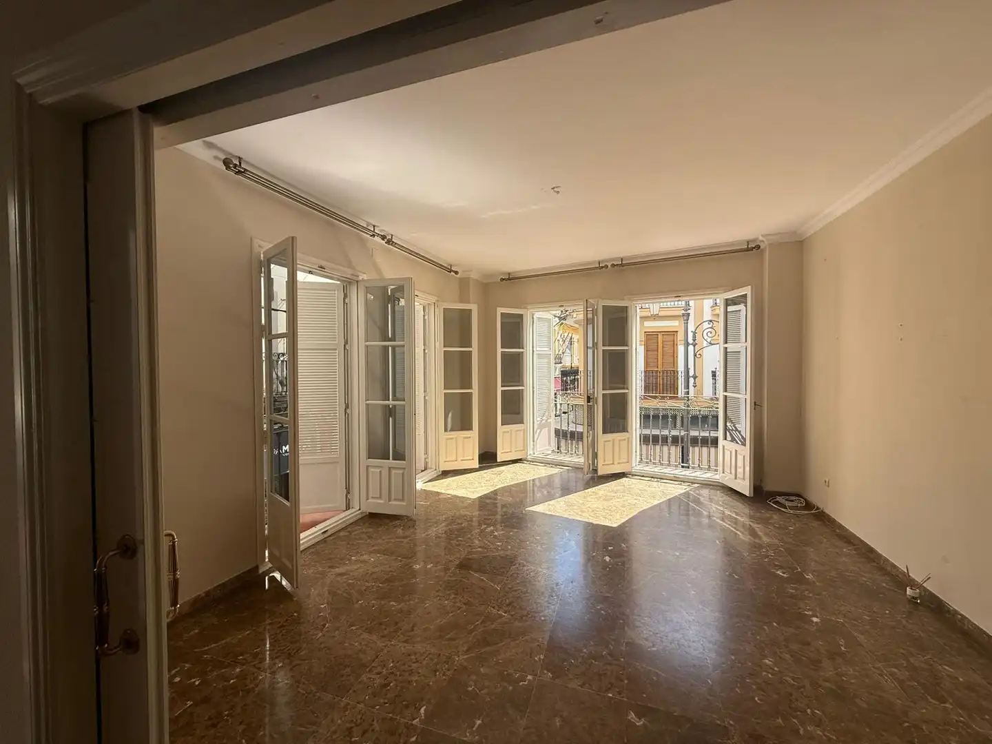 Vista exterior de Piso en venta en Morón de la Frontera