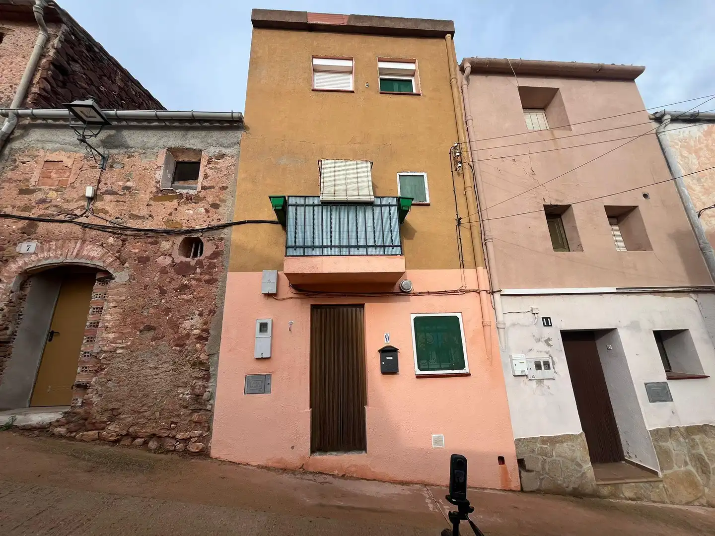 Vista exterior de Casa adosada en venda en El Molar (Tarragona) amb Calefacció i Terrassa