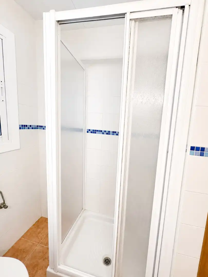 Baño de Apartamento en venta en Santa Susanna con Terraza, Horno y Piscina comunitaria