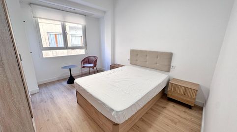 Foto 2 de Piso de alquiler en Fraternidad, Elda