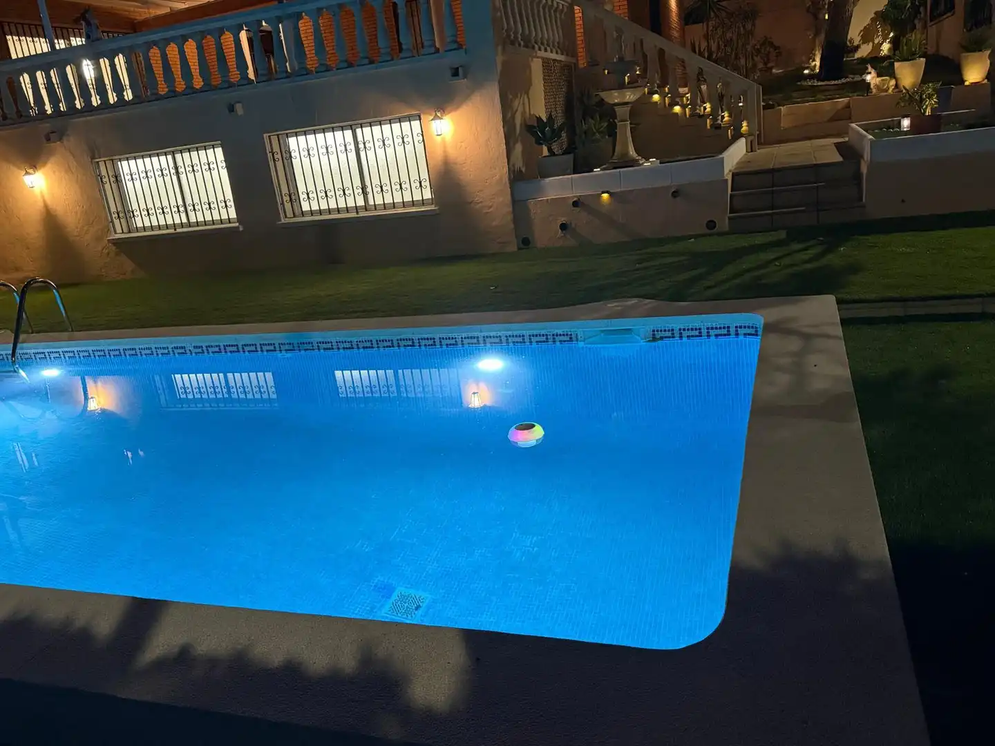Schwimmbecken von Haus oder Chalet zur Miete in Viladecans mit Klimaanlage, Heizung und Privatgarten