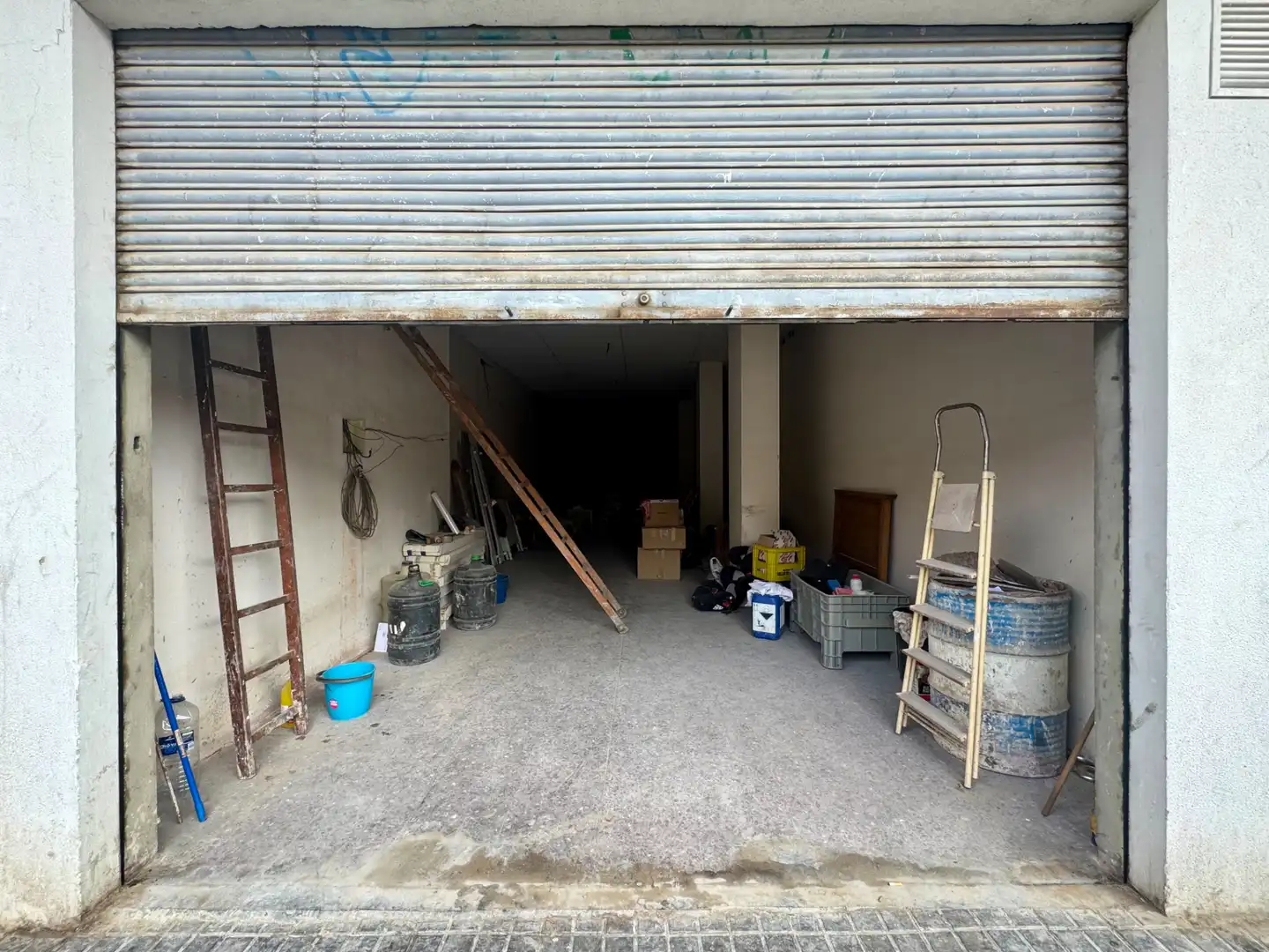 Premises for sale in  Valencia Capital