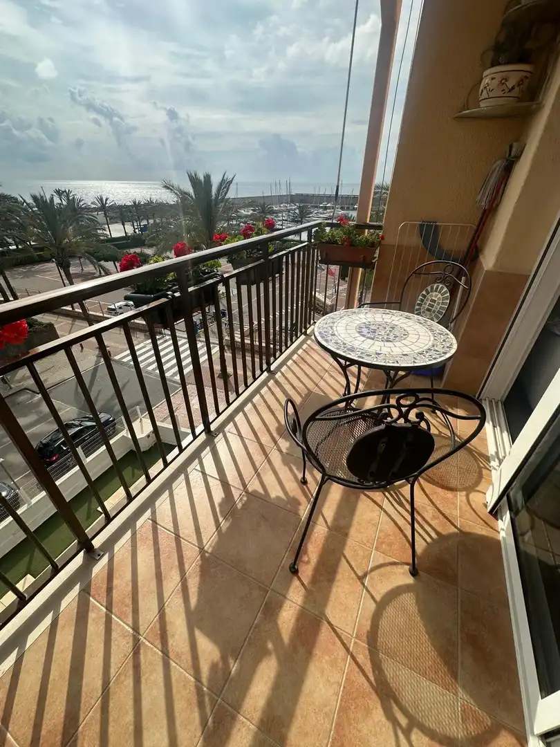 Terrassa de Apartament de lloguer en Águilas amb Aire condicionat, Moblat i Balcó