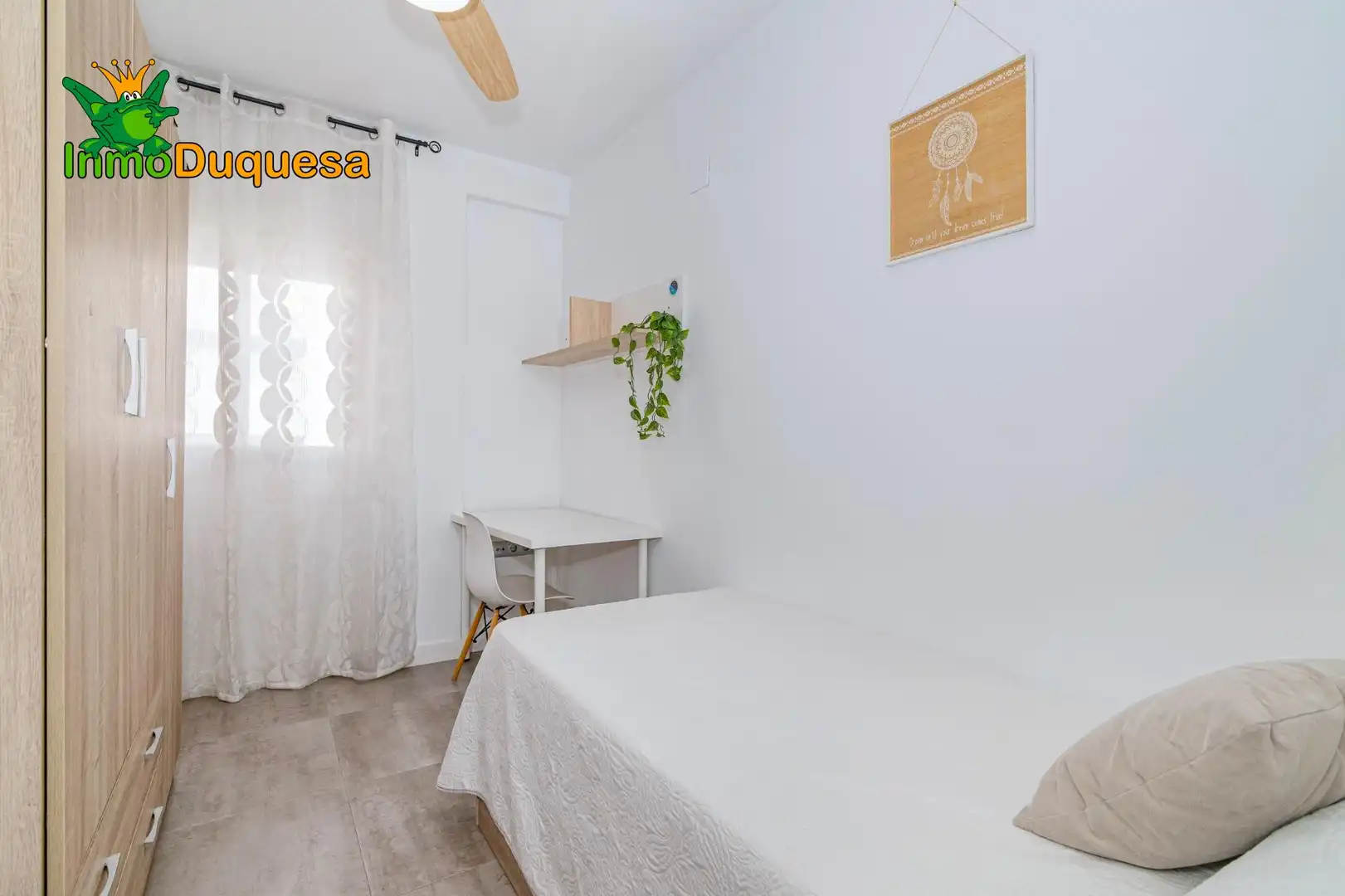 Habitación de Piso en venta en Granada con Aire acondicionado, Calefacción y Terraza