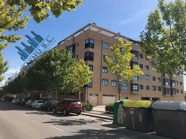 Exterior view of Garage for sale in Leganés