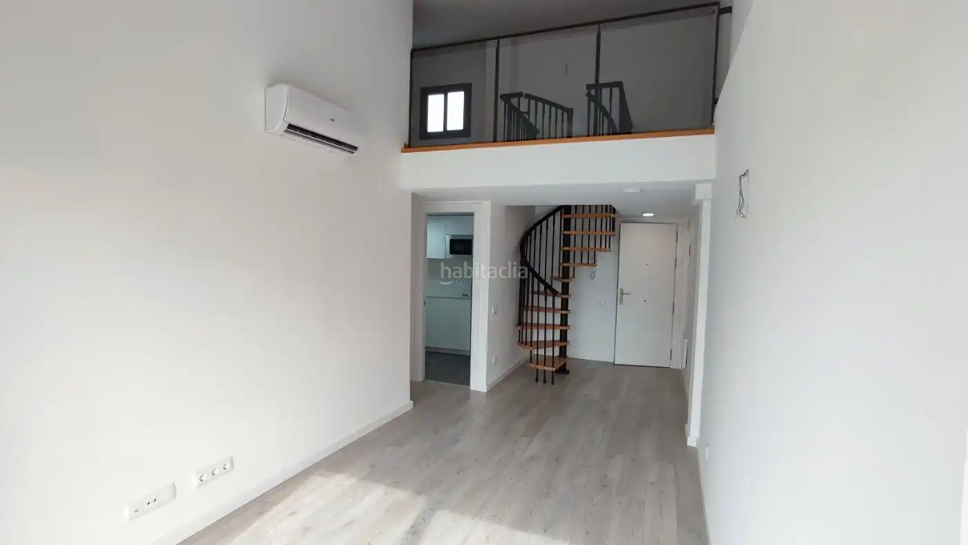 Piso con ascensor en alquiler en Carrer Llevant 16, imagen 4