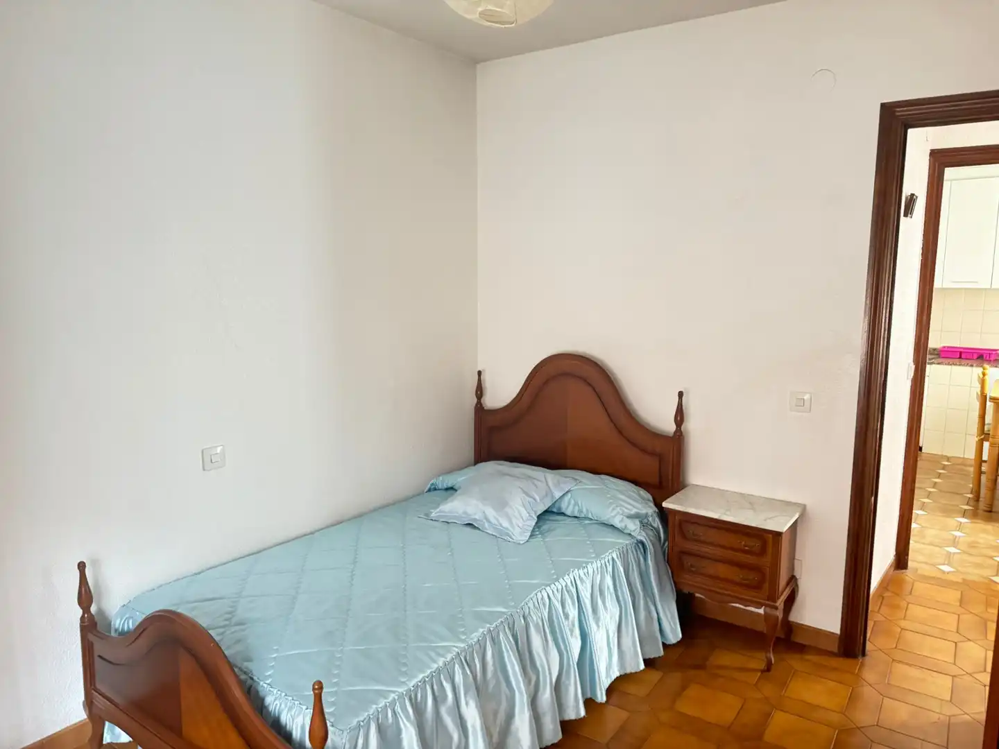 Habitación de Casa o chalet en venta en Valverde de la Virgen con Calefacción y Terraza