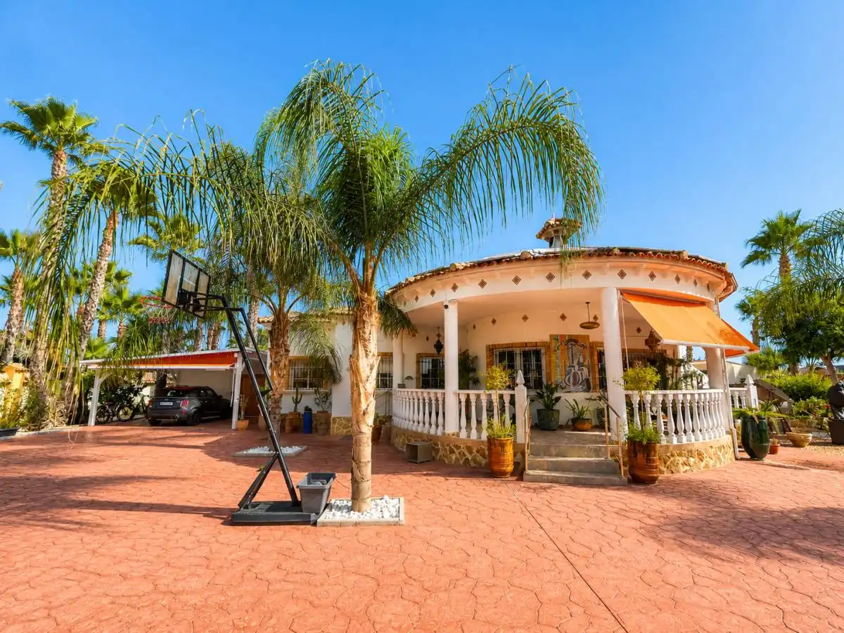 Detached house with pool for sale in Cam. de los Abadia, imagen 2