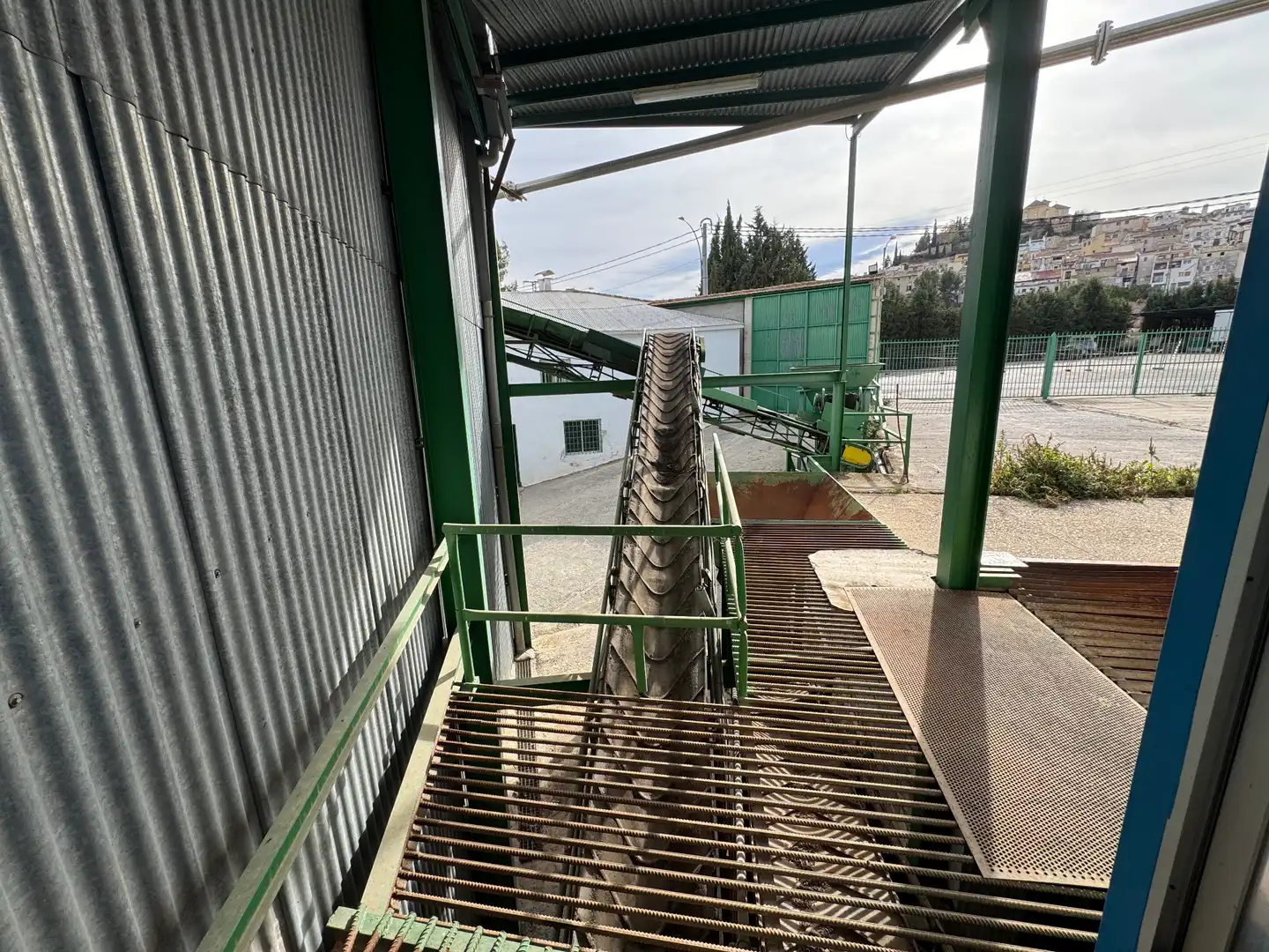 Vista exterior de Nave industrial en venta en Cehegín con Calefacción y Alarma