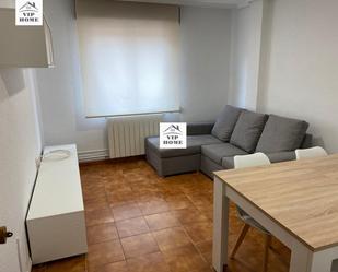 Living room of Flat to rent in  Albacete Capital  with Heating, Furnished and Balcony