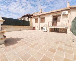 Casa adosada de lloguer a Castilla, Valmojado