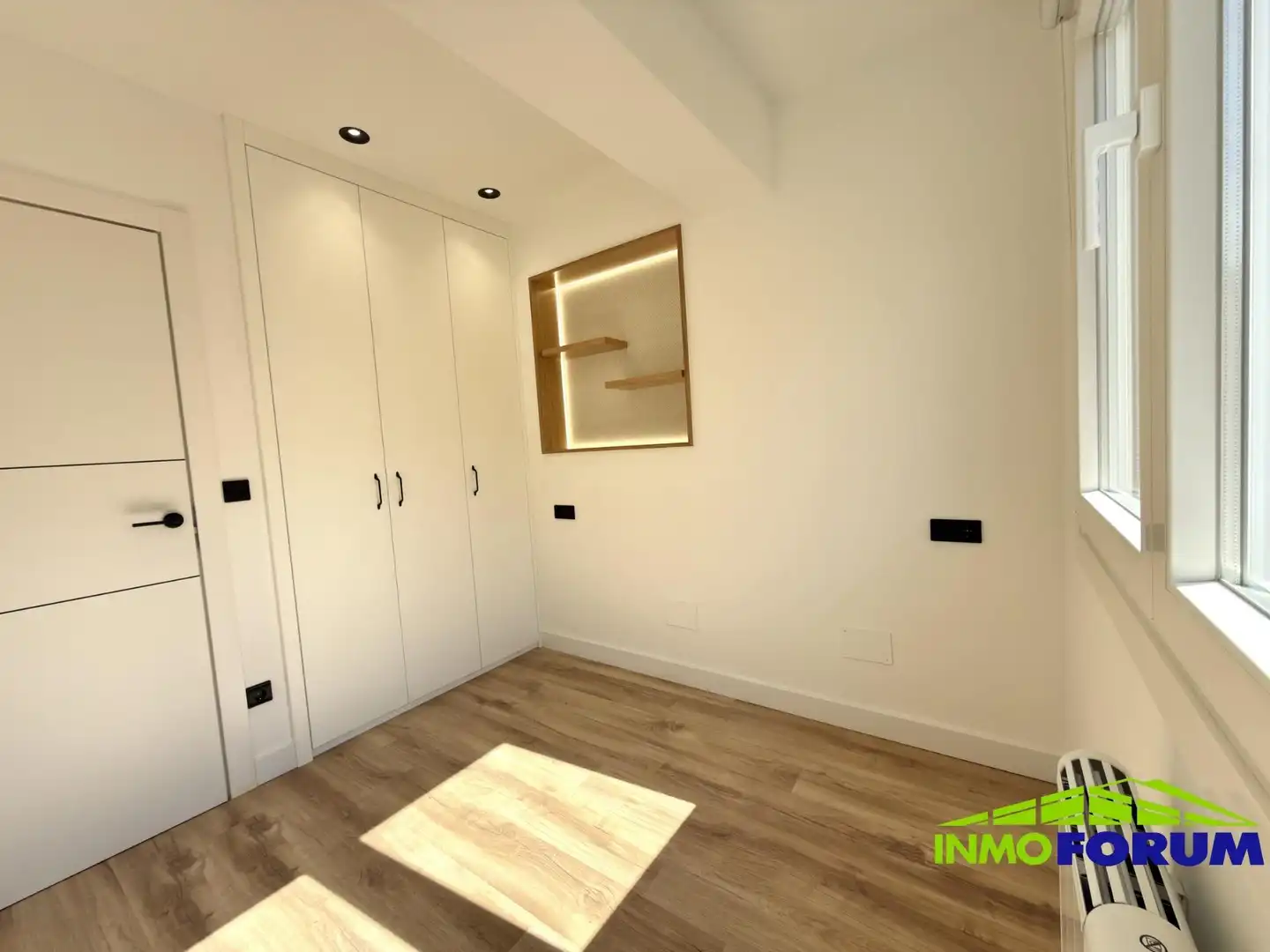 Piso en venta en A Coruña Capital  con Calefacción y Trastero