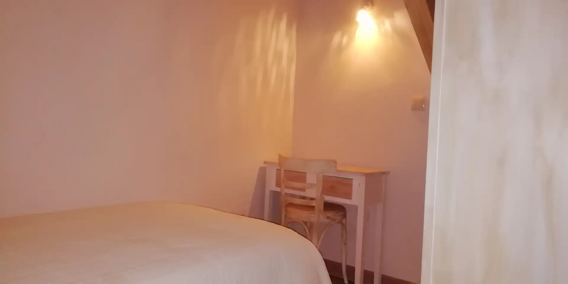 Schlafzimmer von Country house zum Verkauf in Candelario mit Heizung, Terrasse und Möbliert