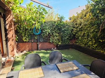 Terraced house with balcony for sale in N/A