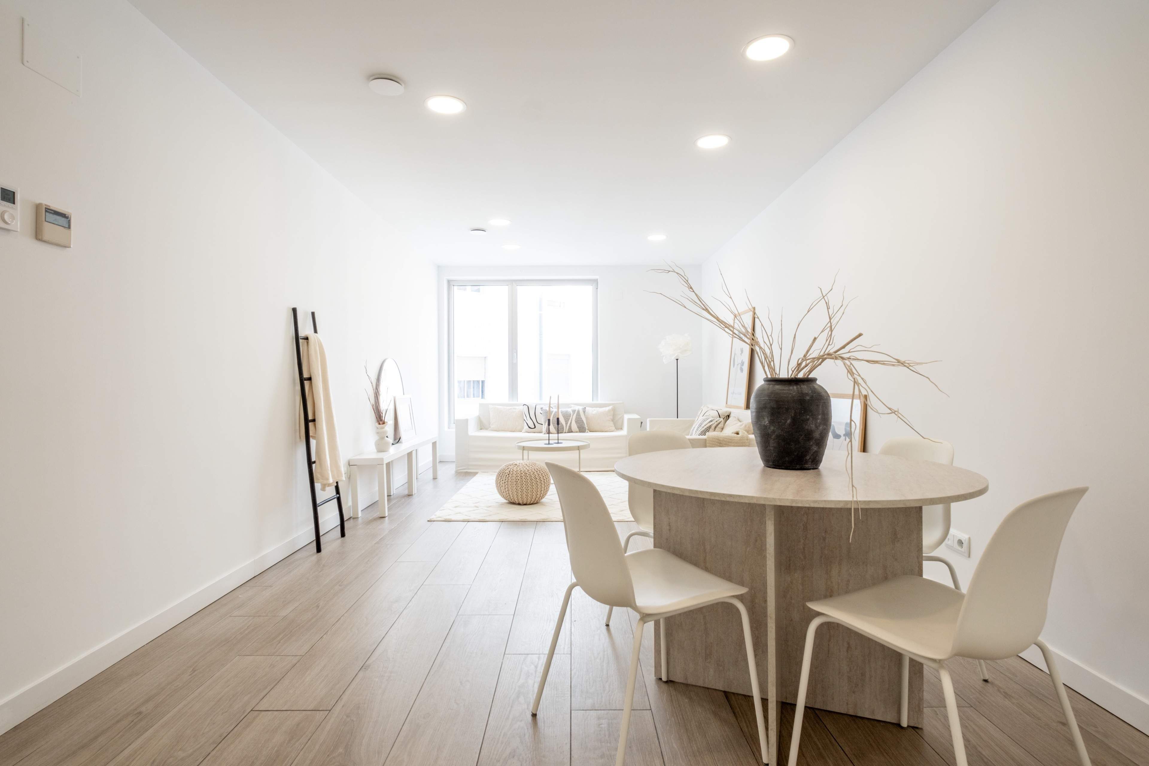 Wohnzimmer von Wohnung zum Verkauf in  Zaragoza Capital mit Klimaanlage, Abstellraum und Gemeinschaftspool