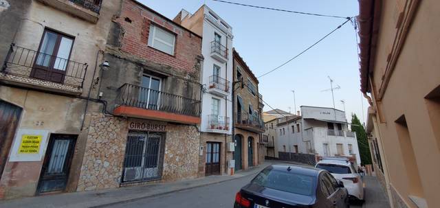 Casa adosada en Venta en Carrer del Raval, 27 en Saus, Camallera i Llampaies
