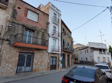 Reihenhaus zum Verkauf in Carrer del Raval 13
