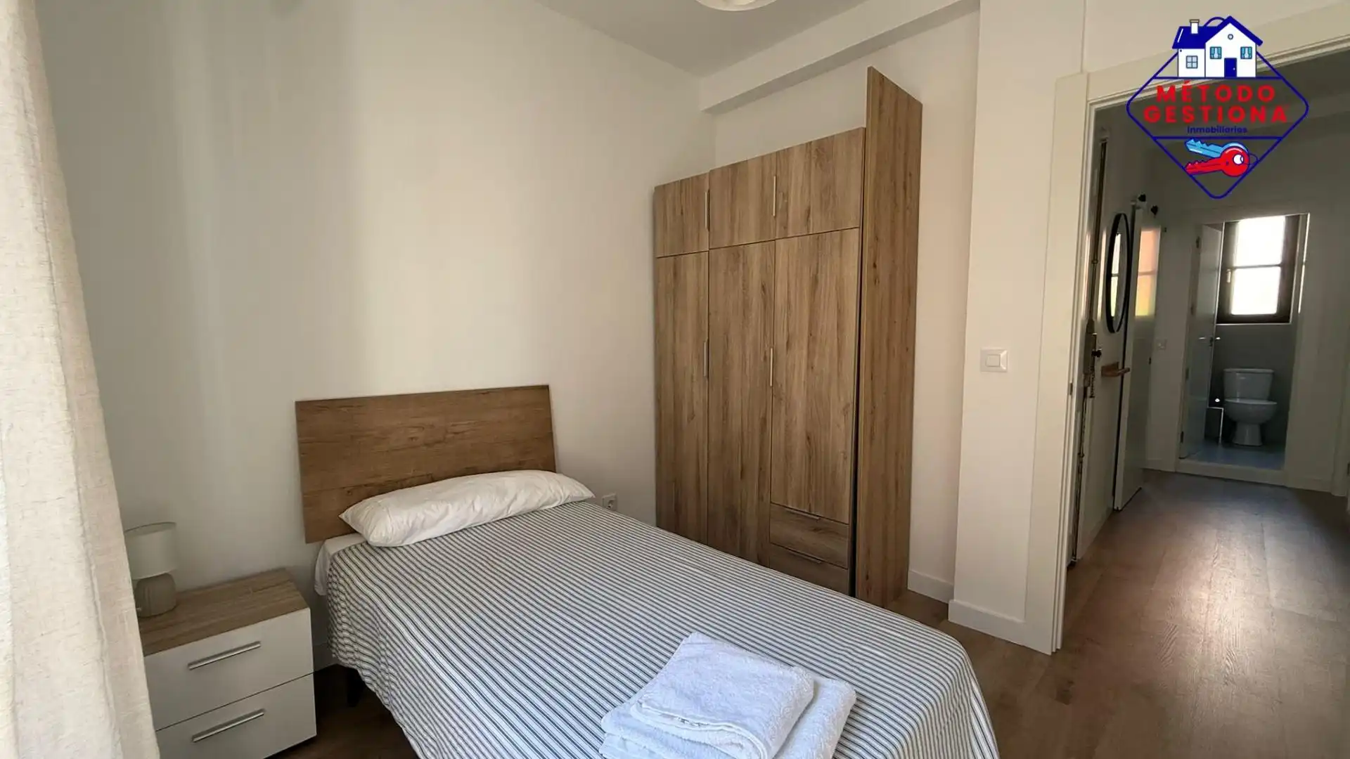 Schlafzimmer von Wohnung zur Miete in Santander mit Heizung