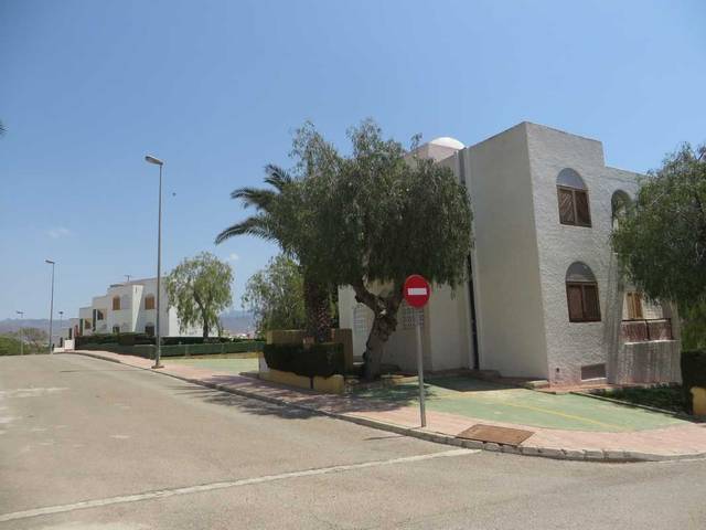 Garaje en Venta en El Alamillo