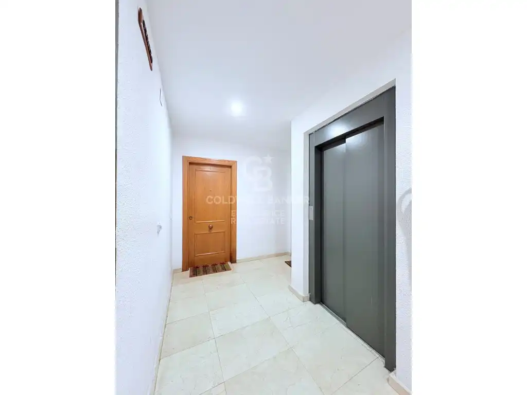 Piso en venta en Valencia con Aire acondicionado, Terraza y Amueblado