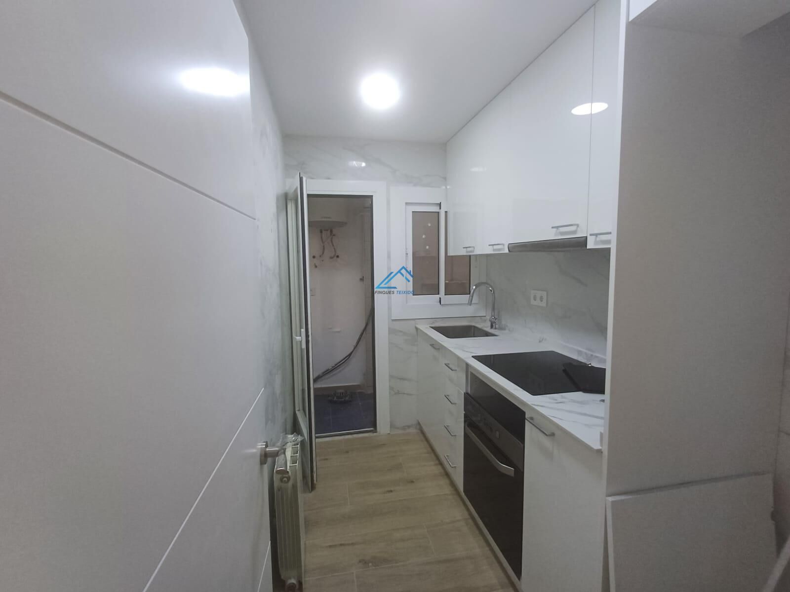 Kitchen of Flat for sale in Vilafranca del Penedès  with Air Conditioner and Balcony