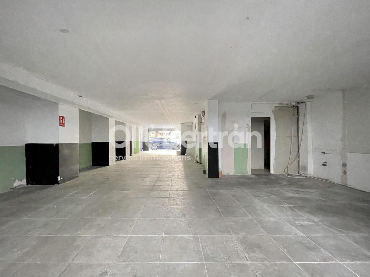 Local en venda en L'Hospitalet de Llobregat