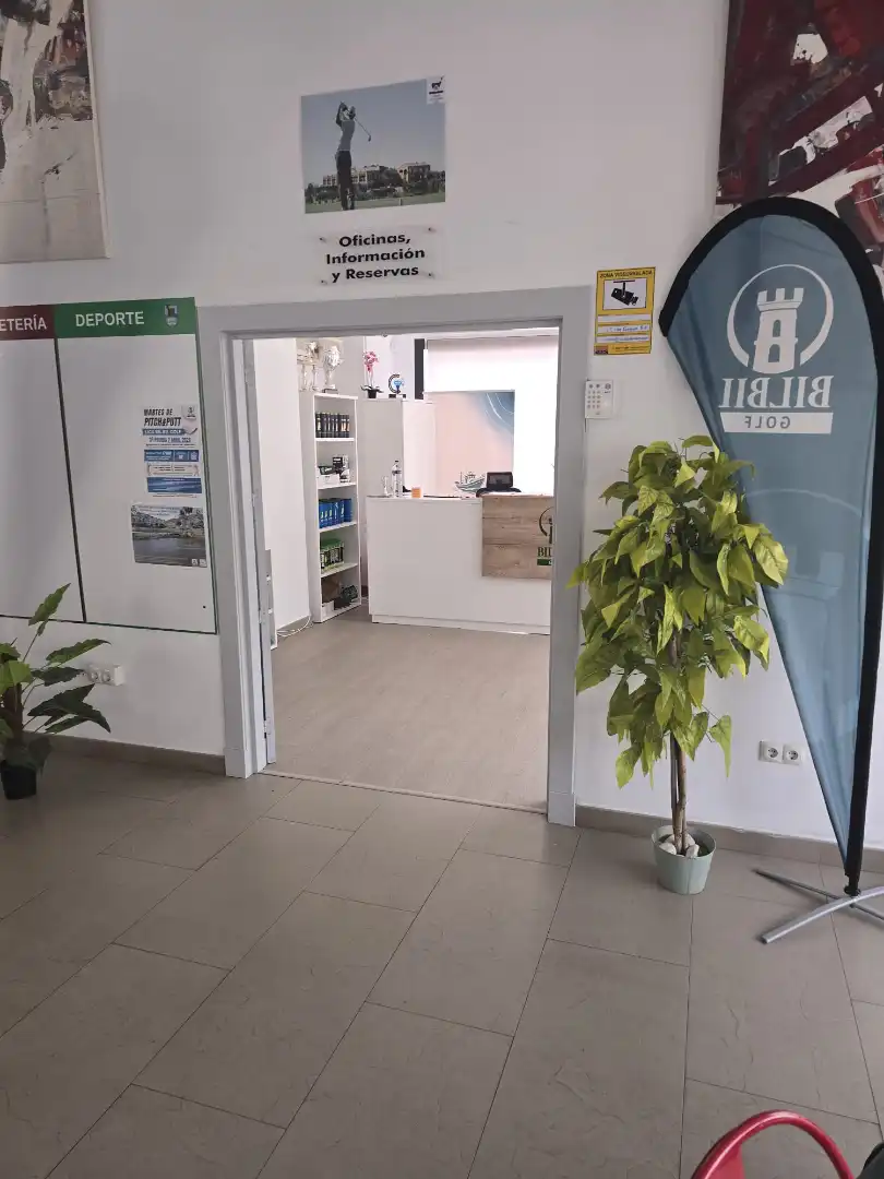 Wohnung zum Verkauf in Benalmádena mit Klimaanlage, Terrasse und Abstellraum