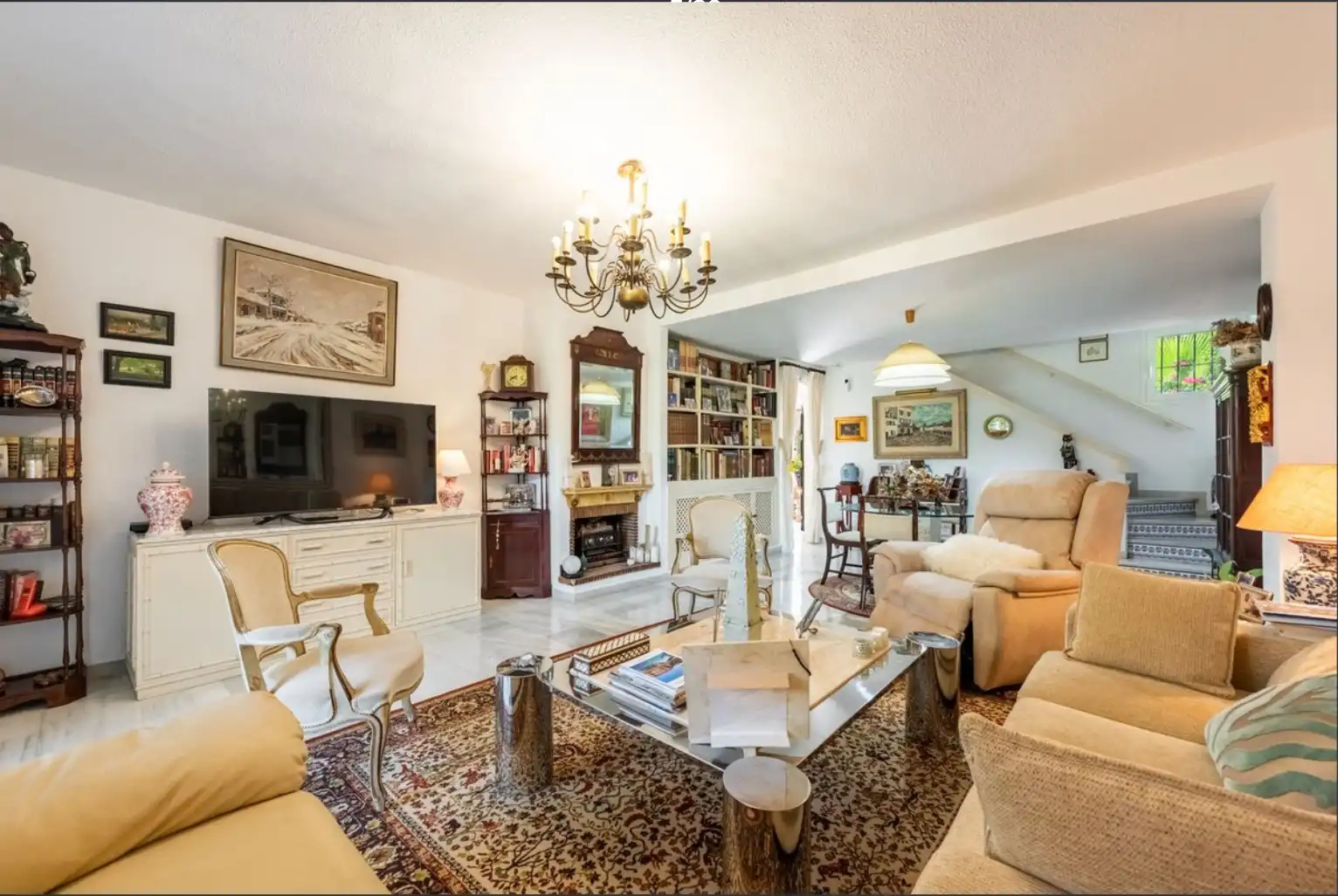 Sala de estar de Casa adosada en venta en Estepona con Aire acondicionado, Terraza y Amueblado