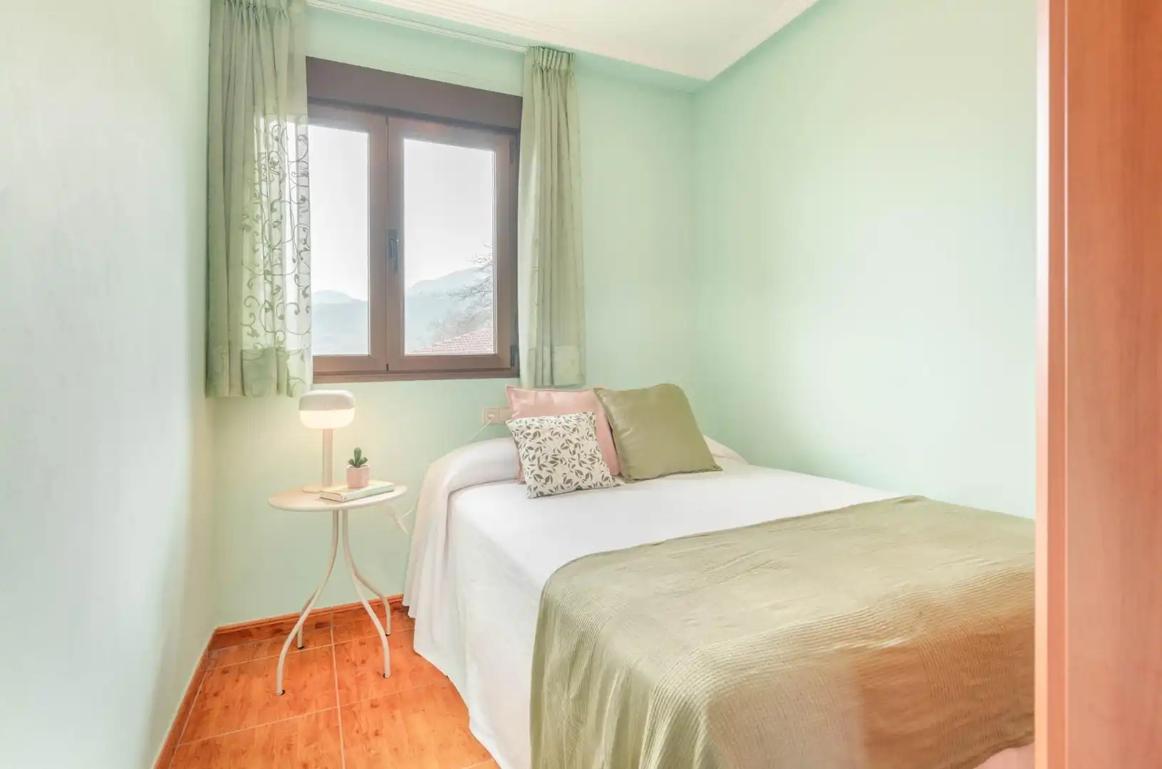 Schlafzimmer von Residential zum Verkauf in Nava