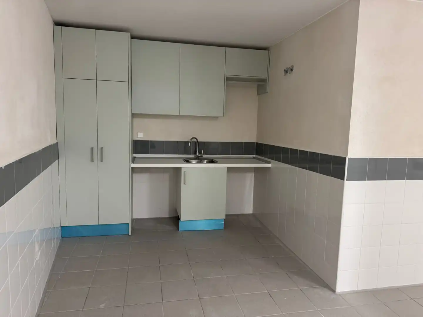 Cocina de Casa adosada en venta en Boadilla del Monte con Aire acondicionado, Calefacción y Jardín privado