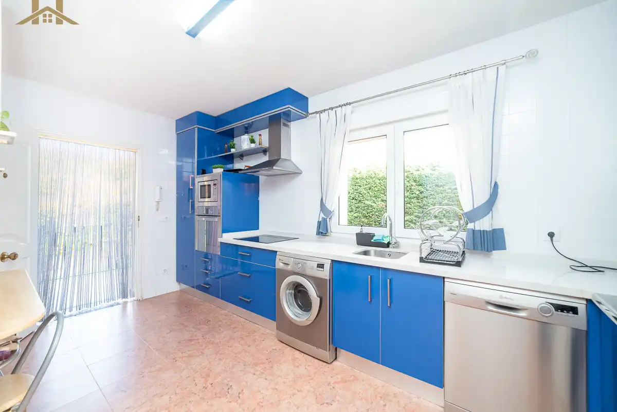 Küche von Haus oder Chalet zum Verkauf in Robledo de Chavela mit Heizung, Privatgarten und Terrasse